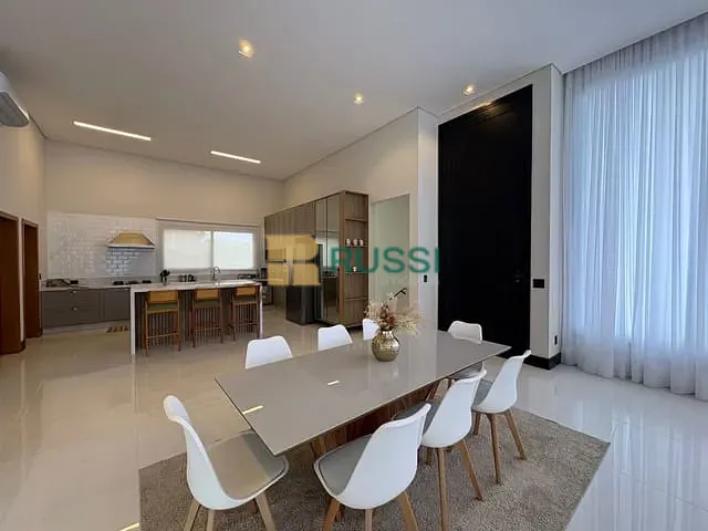 Casa com 700m² 4 quartos e 7 banheiros, à venda ou para alugar, no bairro Urbanova em São José dos Campos