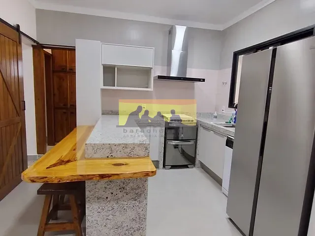 Casa com 294m² 3 quartos e 2 banheiros, à venda, no bairro Cidade Universitária em Campinas