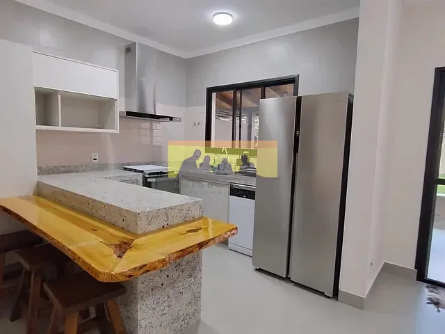 Casa com 294m² 3 quartos e 2 banheiros, à venda, no bairro Cidade Universitária em Campinas