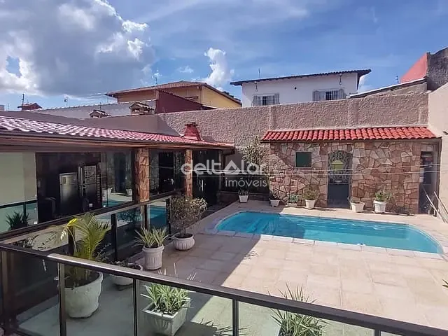 Casa com 360m² 3 quartos e 4 banheiros, à venda, no bairro Santa Branca em Belo Horizonte