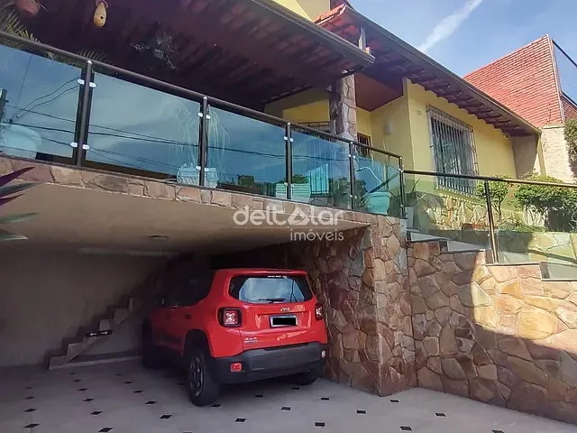 Casa com 360m² 3 quartos e 4 banheiros, à venda, no bairro Santa Branca em Belo Horizonte