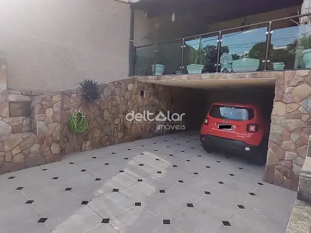 Casa com 360m² 3 quartos e 4 banheiros, à venda, no bairro Santa Branca em Belo Horizonte