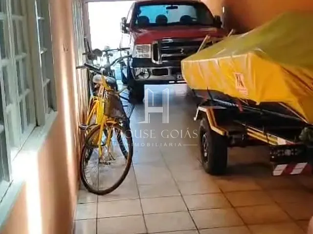 Casa com 250m² 3 quartos e 3 banheiros, à venda, no bairro Residencial Jardim Leblon em Goiânia