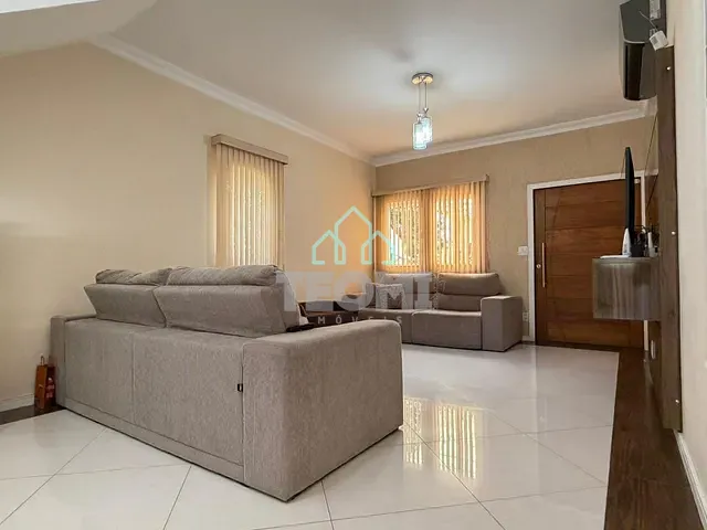 Casa com 550m² 3 quartos e 3 banheiros, à venda, no bairro Jardim Continental II em Taubaté