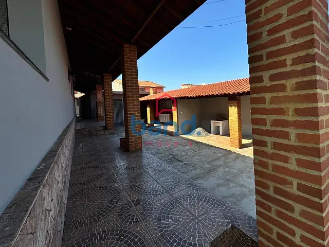 Casa 5 quartos e 2 banheiros, à venda, no bairro Jardim Santa Cruz em Porto Feliz