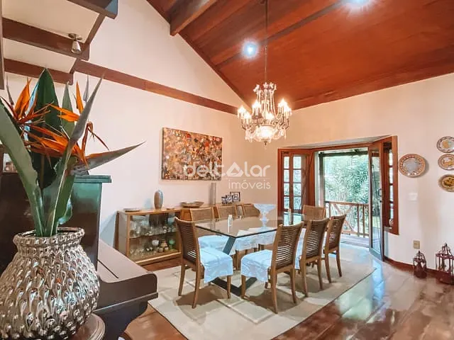 Casa com 1000m² 4 quartos e 5 banheiros, à venda, no bairro Garças em Belo Horizonte