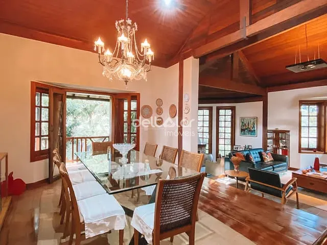 Casa com 1000m² 4 quartos e 5 banheiros, à venda, no bairro Garças em Belo Horizonte