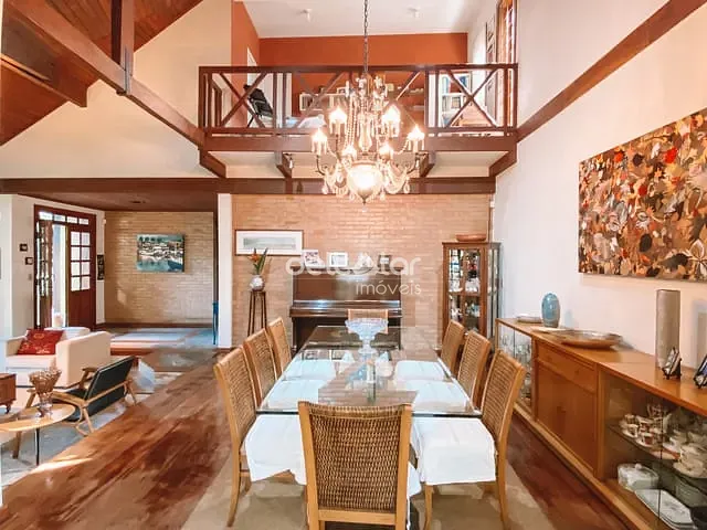 Casa com 1000m² 4 quartos e 5 banheiros, à venda, no bairro Garças em Belo Horizonte