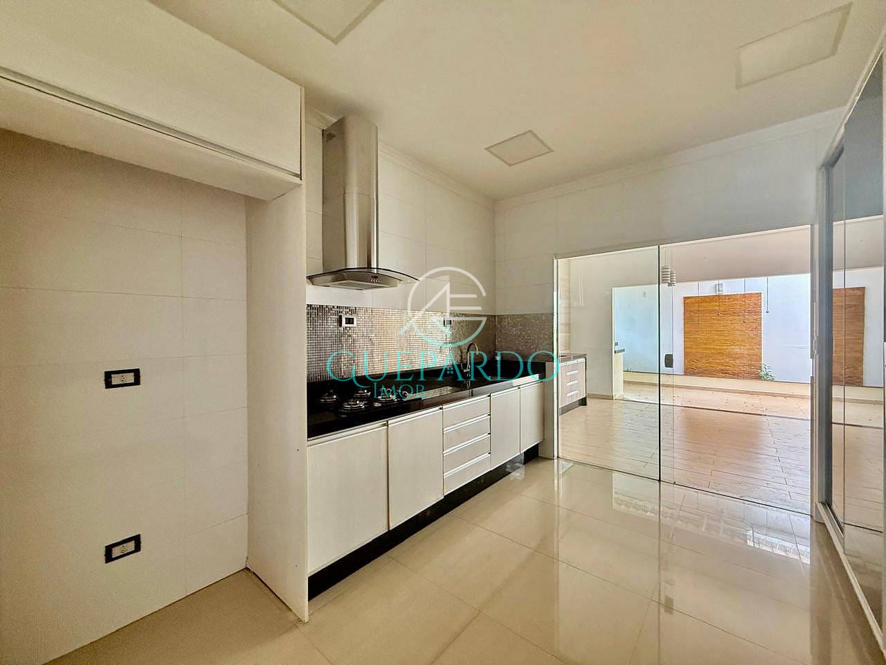 Casa, 3 quartos, 200 m² - Foto 9