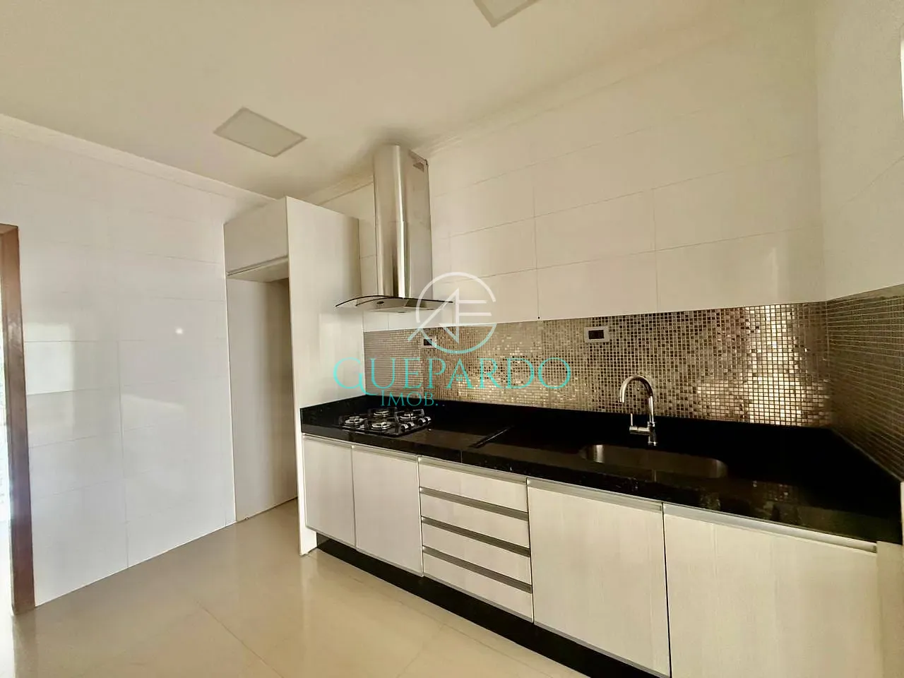 Casa, 3 quartos, 200 m² - Foto 13