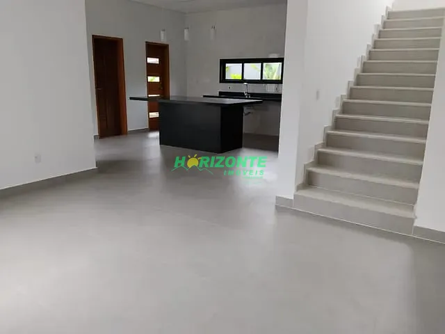 Casa com 600m² 4 quartos e 6 banheiros, à venda, no bairro Condomínio Residencial Colinas do Paratehy em São José dos Campos