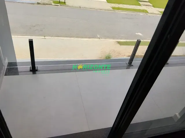 Casa com 600m² 4 quartos e 6 banheiros, à venda, no bairro Condomínio Residencial Colinas do Paratehy em São José dos Campos