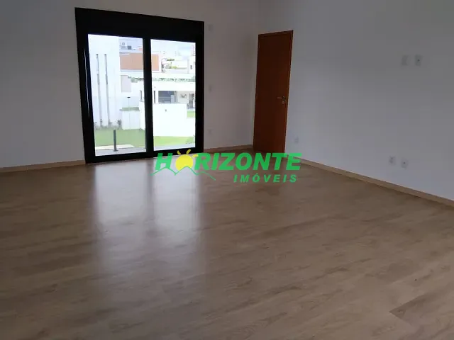 Casa com 600m² 4 quartos e 6 banheiros, à venda, no bairro Condomínio Residencial Colinas do Paratehy em São José dos Campos