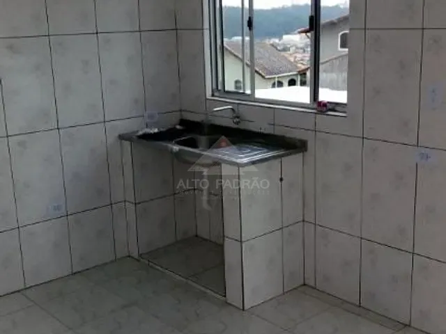 Casa com 207m² 2 quartos e 1 banheiro, à venda, no bairro Jardim São Judas em Mauá