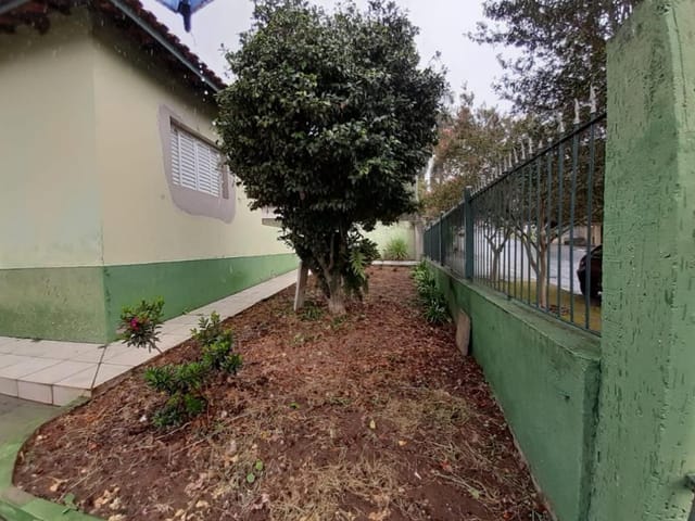 Casa com 700m² 4 quartos e 2 banheiros, à venda, no bairro Vila Santo Antônio em Cotia