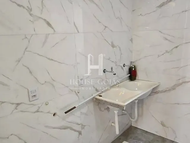 Casa com 300m² 3 quartos e 1 banheiro, à venda, no bairro Setor Grajaú em Goiânia