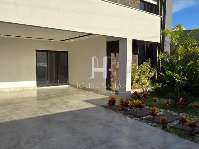 Casa com 300m² 3 quartos e 1 banheiro, à venda, no bairro Setor Grajaú em Goiânia