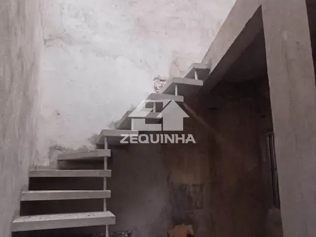 Casa com 140m² 3 quartos e 4 banheiros, à venda, no bairro Vila Menk em Osasco