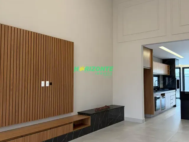 Casa com 360m² 3 quartos e 4 banheiros, à venda, no bairro Condomínio Bellavittá em Caçapava
