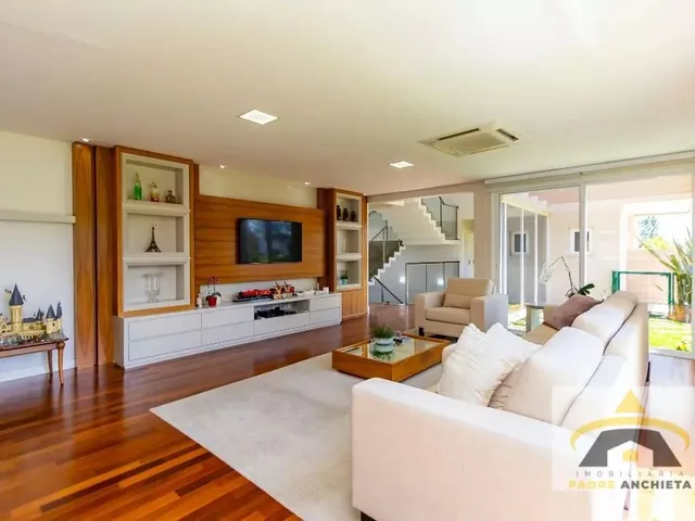 Casa com 995m² 4 quartos e 11 banheiros, à venda, no bairro Alphaville Graciosa em Pinhais