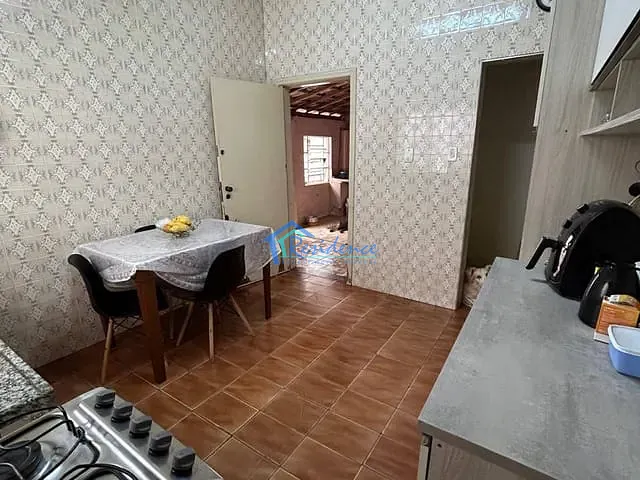 Casa com 220m² 3 quartos e 3 banheiros, à venda, no bairro Vila Sfeir em Indaiatuba