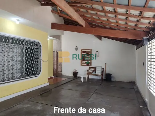 Casa com 300m² 3 quartos e 3 banheiros, à venda, no bairro Jardim Paraíso em São José dos Campos