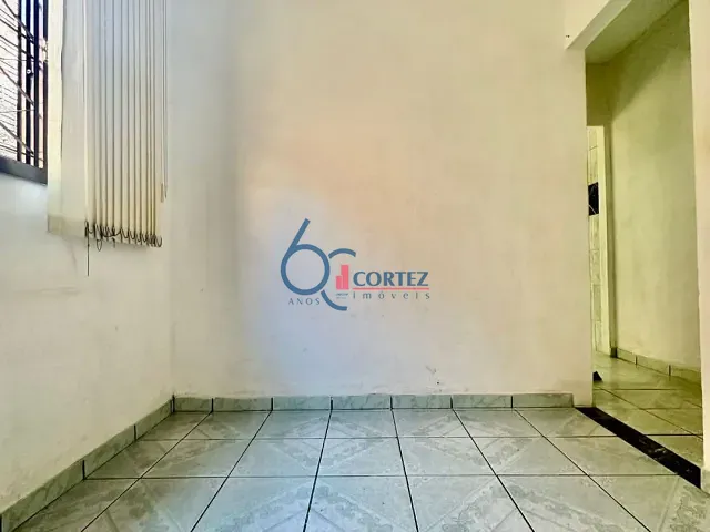 Casa com 10m² 2 quartos e 1 banheiro, à venda, no bairro Jardim Novo em Rio Claro