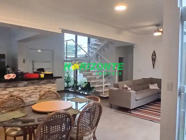 Casa 4 quartos e 2 banheiros, à venda, no bairro Condomínio Residencial Mantiqueira em São José dos Campos