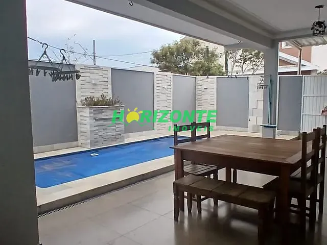 Casa 4 quartos e 2 banheiros, à venda, no bairro Condomínio Residencial Mantiqueira em São José dos Campos