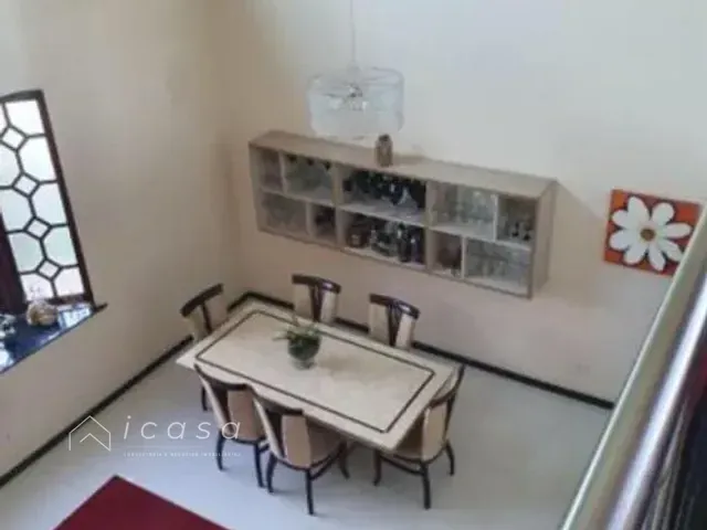 Casa com 500m² 5 quartos e 3 banheiros, à venda, no bairro Village das Flores em Caçapava