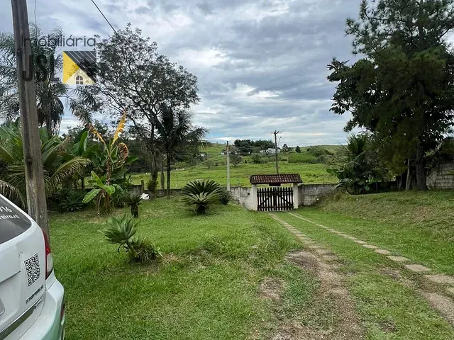 Chácara 3 quartos e 2 banheiros, à venda, no bairro Boa Vista em Caçapava