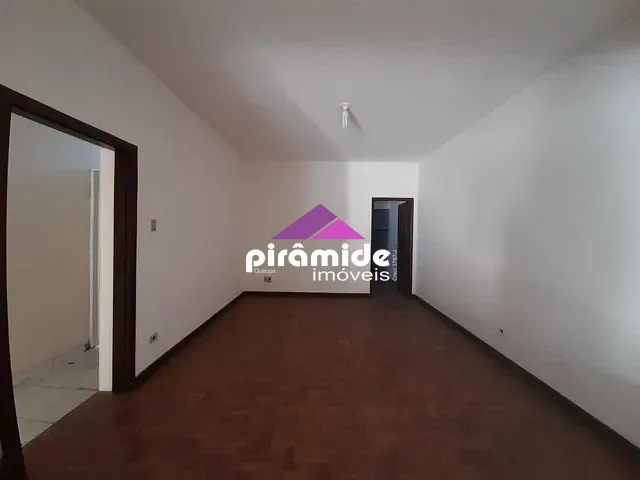 Casa com 137m² 2 quartos e 1 banheiro, para alugar, no bairro Centro em São José dos Campos