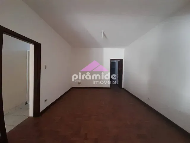 Casa com 137m² 2 quartos e 1 banheiro, para alugar, no bairro Centro em São José dos Campos