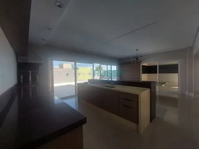Casa com 450m² 4 quartos e 4 banheiros, para alugar, no bairro Condomínio Residencial Jaguary em São José dos Campos