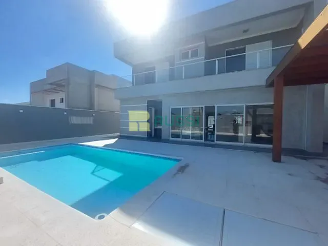 Casa com 450m² 4 quartos e 4 banheiros, para alugar, no bairro Condomínio Residencial Jaguary em São José dos Campos