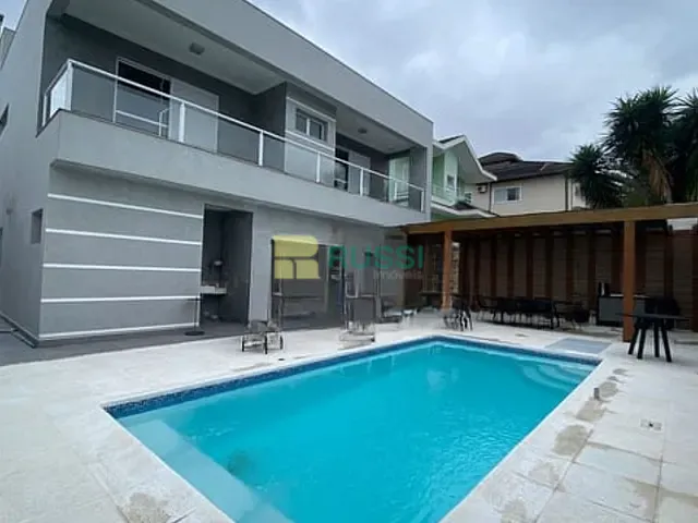 Casa com 450m² 4 quartos e 4 banheiros, para alugar, no bairro Condomínio Residencial Jaguary em São José dos Campos