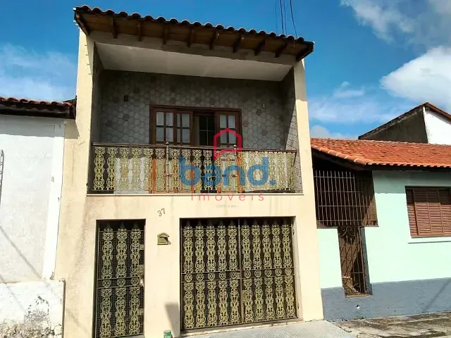Casa 2 quartos e 1 banheiro, para alugar, no bairro Centro em Porto Feliz