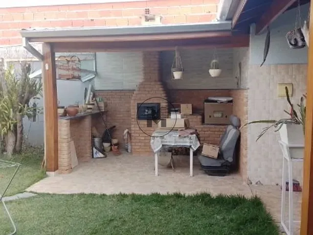 Casa com 400m² 2 quartos e 2 banheiros, à venda, no bairro Loteamento Residencial e Comercial Araguaia em Pindamonhangaba
