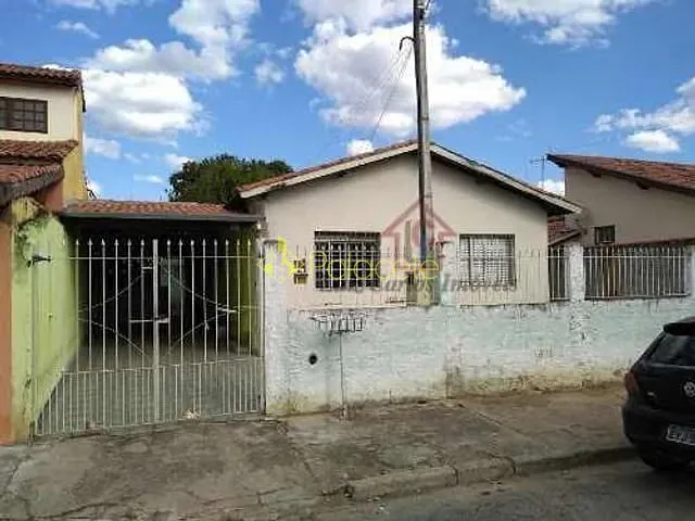 Casa 3 quartos e 2 banheiros, à venda, no bairro Vila Rica em Pindamonhangaba