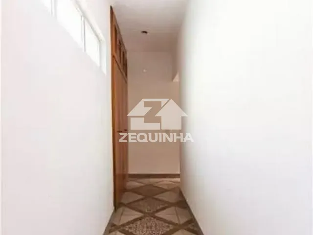 Casa com 250m² 3 quartos e 3 banheiros, para alugar, no bairro Vila Campesina em Osasco