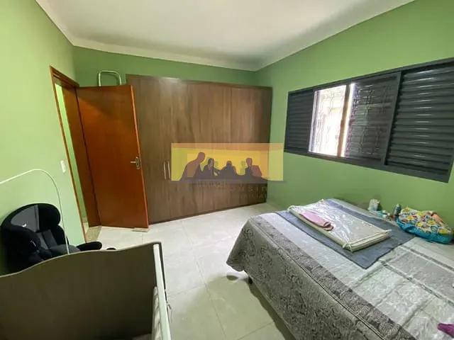 Casa com 250m² 4 quartos e 4 banheiros, à venda, no bairro Alvorada Parque em Paulínia