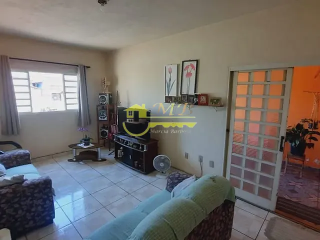 Casa com 250m² 2 quartos e 1 banheiro, à venda, no bairro Jardim Irmãos Sigrist em Campinas