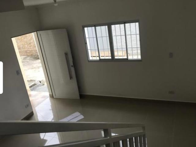 Casa 2 quartos e 2 banheiros, à venda, no bairro Centro em Taubaté