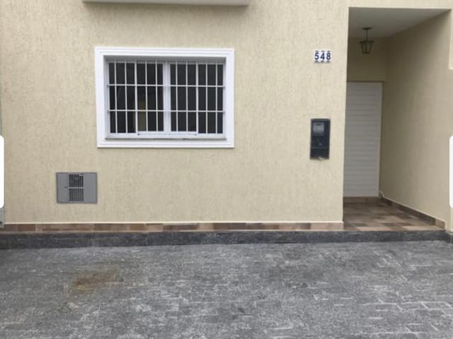 Casa 2 quartos e 2 banheiros, à venda, no bairro Centro em Taubaté