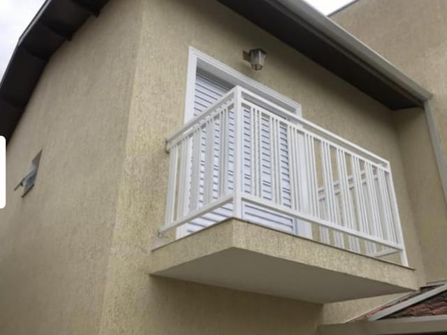 Casa 2 quartos e 2 banheiros, à venda, no bairro Centro em Taubaté