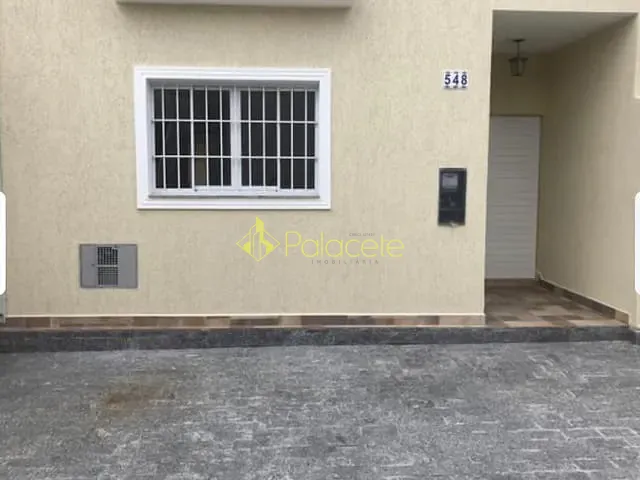 Casa 2 quartos e 2 banheiros, à venda, no bairro Centro em Taubaté