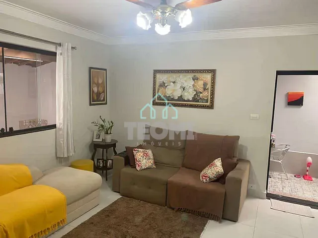 Casa com 260m² 3 quartos e 1 banheiro, à venda, no bairro Jardim Maria Augusta em Taubaté