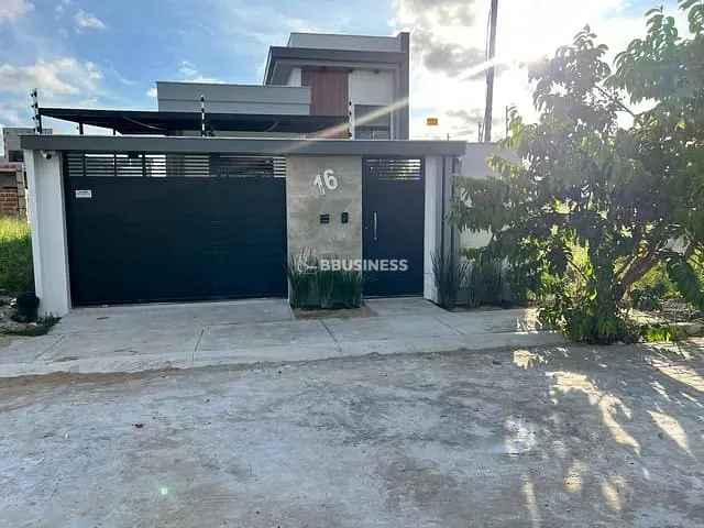 Casa 2 quartos e 2 banheiros, à venda, no bairro Cidade Jardim em Campos dos Goytacazes