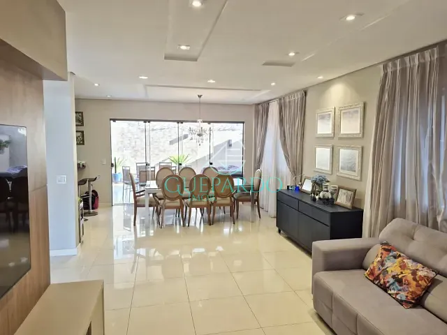 Casa com 220m² 3 quartos e 4 banheiros, à venda, no bairro Esperança em Londrina