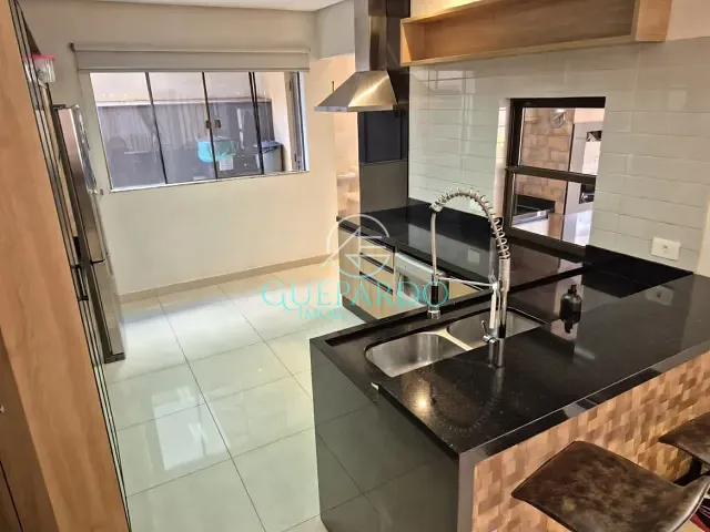 Casa com 220m² 3 quartos e 4 banheiros, à venda, no bairro Esperança em Londrina